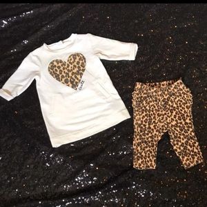 Cheetah Print Long knit top and pants for baby